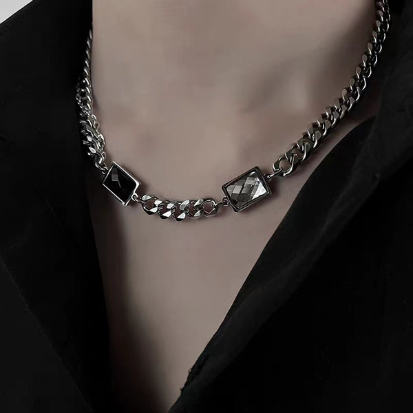 Titanium steel necklace for men, trendy and niche, high-end Cuban chain, European and American hip-hop men, collarbone chain, high street accessories